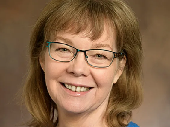 Sarah D Holzman