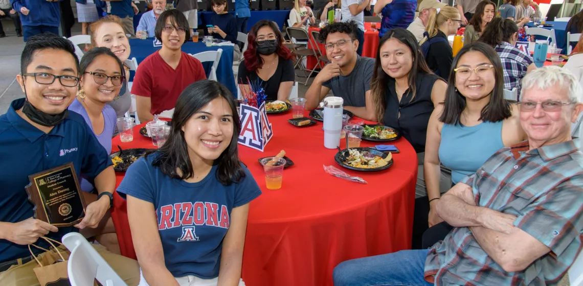 Group of students and faculty