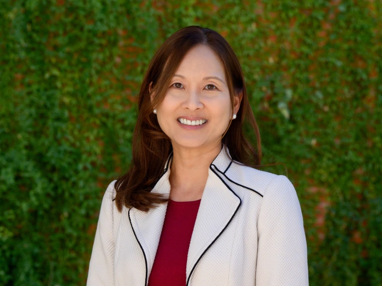 Jeannie Lee