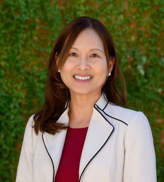 Jeannie Lee