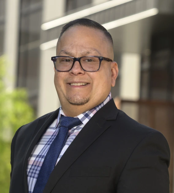 Dr. Alejandro Vazquez